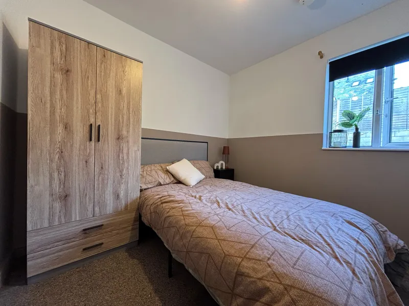 4 Bedroom | Student House | West End // Sept 2026 - Image 15